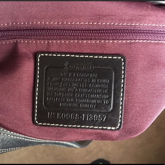 Black pebble LEATHER Coach Crossbody Purse - Picture 2 of 8